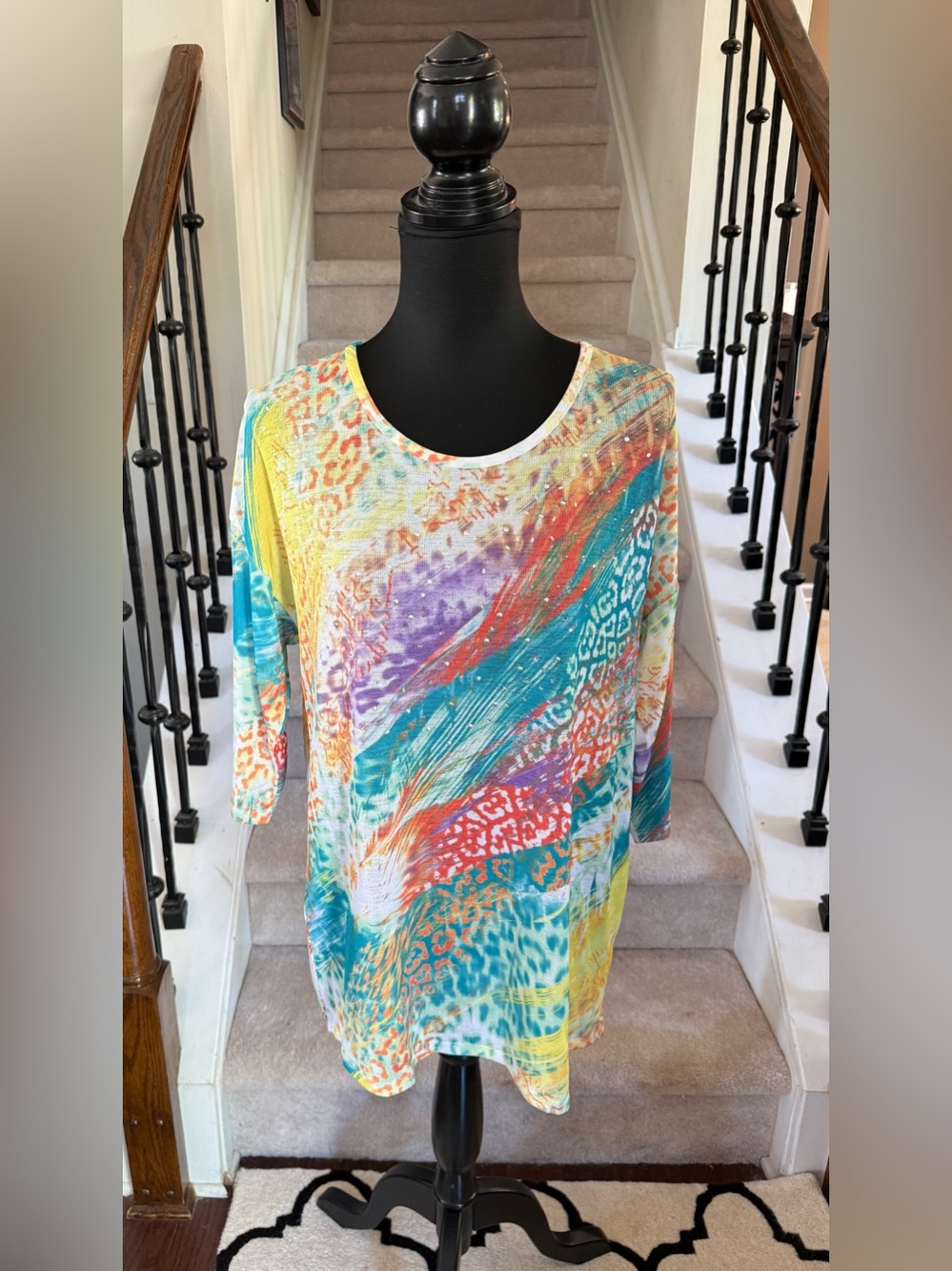 Onque Casuals Multicolor Crystal embellishment Scoop-Neck Tunic